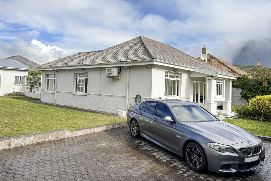 3 Bedroom Property for Sale in Claremont Western Cape